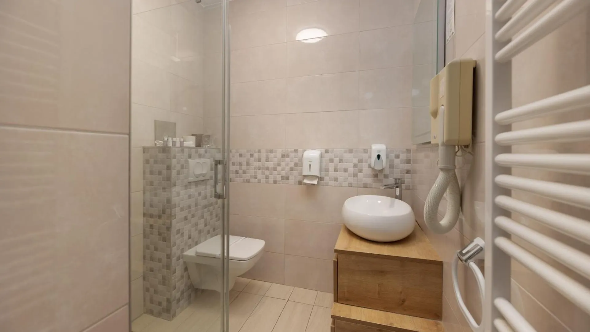 Villa Okruk Okrug Gornji Bed & Breakfast
