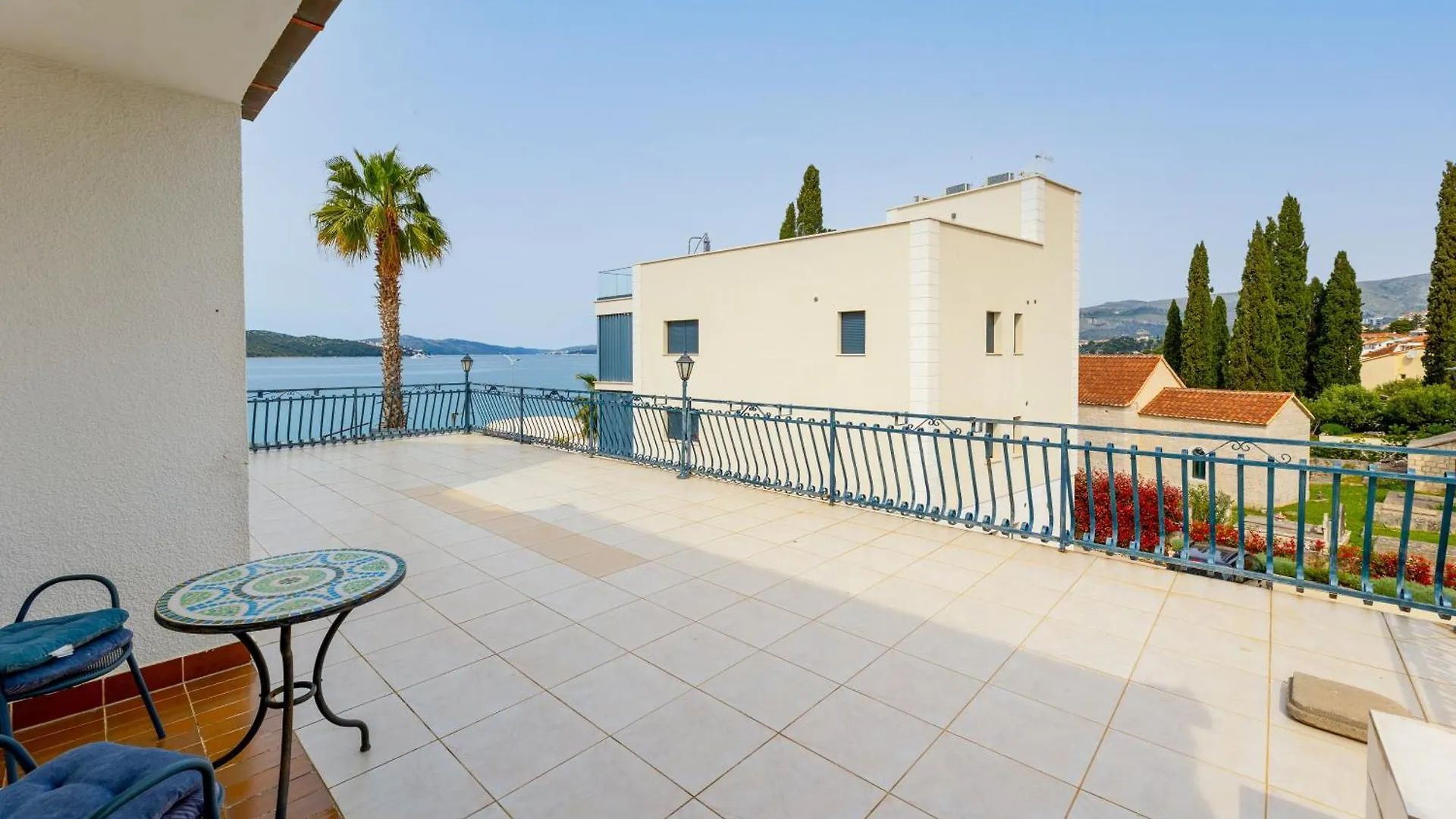 Villa Okruk-10 Meters Away From The Beach 奥库格哥恩基 3*,  克罗地亚